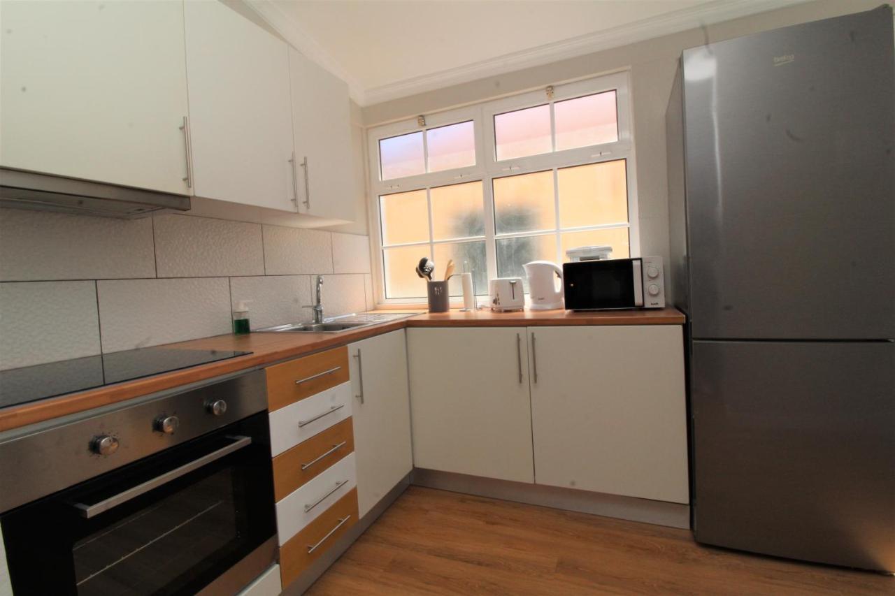 Sunny House Few Minutes From City Center ฟุงชาล ภายนอก รูปภาพ