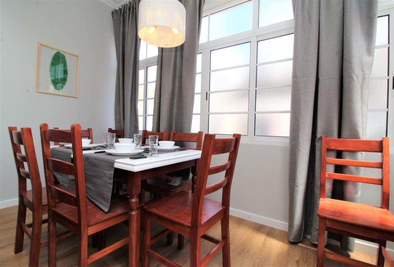 Sunny House Few Minutes From City Center ฟุงชาล ภายนอก รูปภาพ